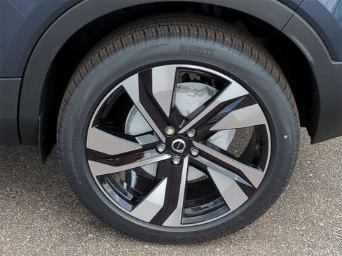 New 2026 Volvo XC40 B5 Ultra w/ Protection Package Premier image 13
