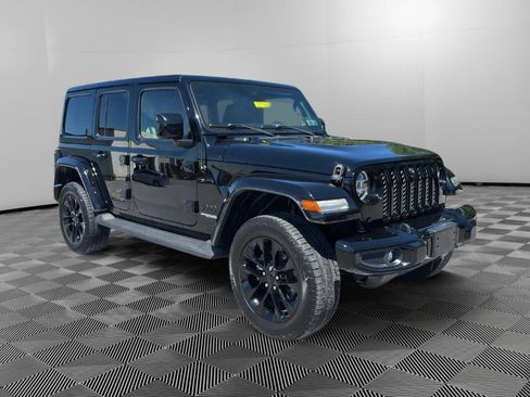 Used 2021 Jeep Wrangler Unlimited Sahara AWD/4WD image 2