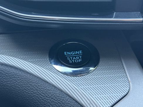 Certified 2023 Ford Explorer XLT w/ Equipment Group 202A image 24