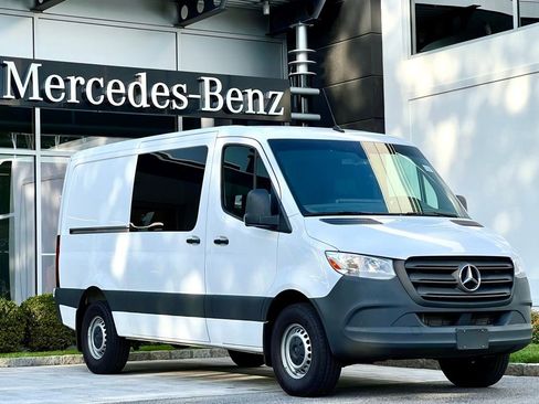 Used 2024 Mercedes-Benz Sprinter 2500 image 1