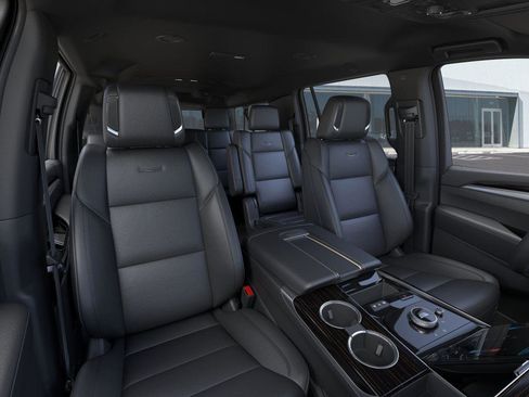 New 2025 Cadillac Escalade ESV Luxury w/ LPO, Floor Liner Package image 17
