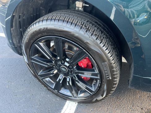 Used 2021 Land Rover Range Rover Sport HST image 9