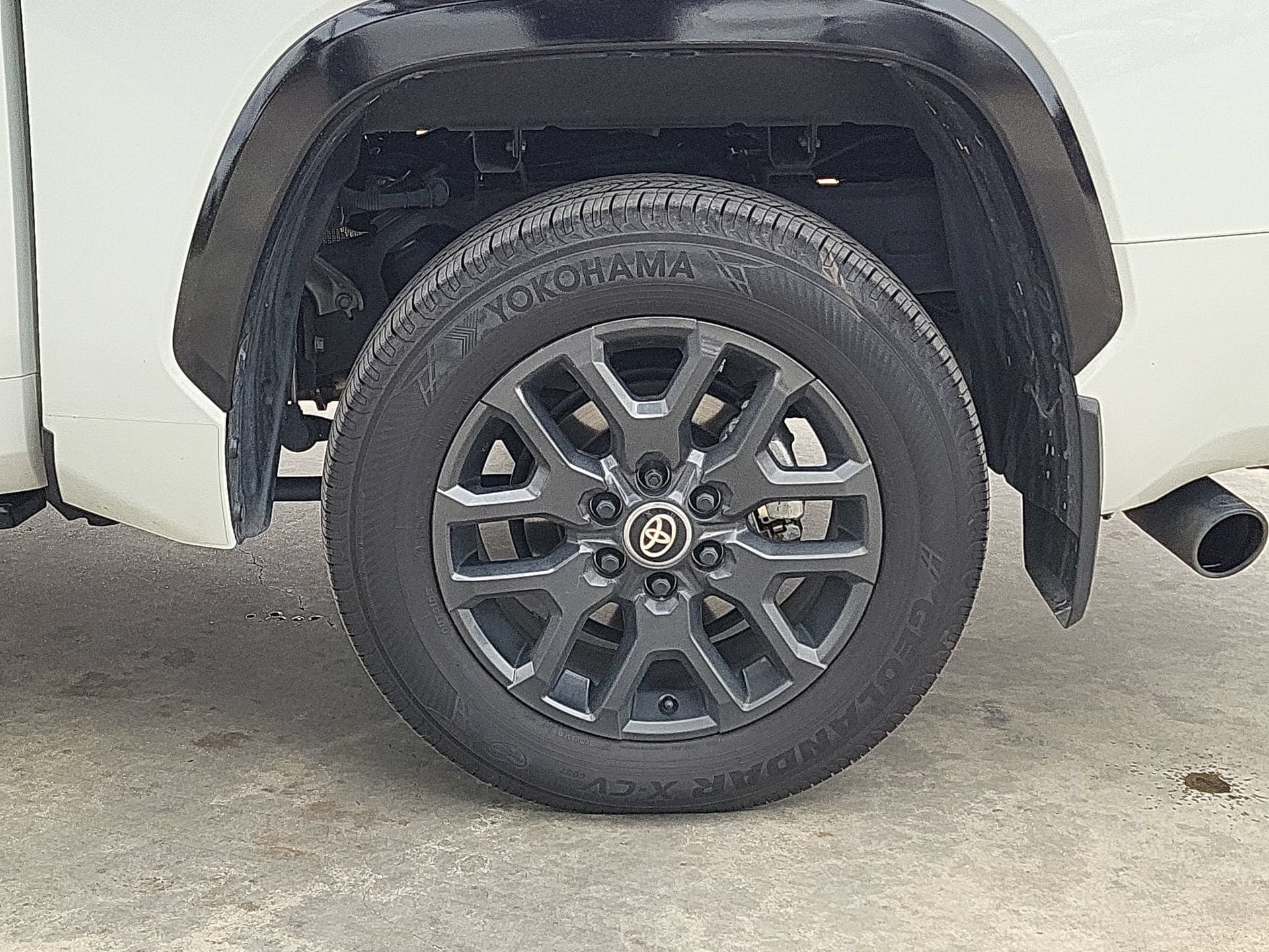Used 2025 Toyota Tundra Platinum AWD/4WD image 18