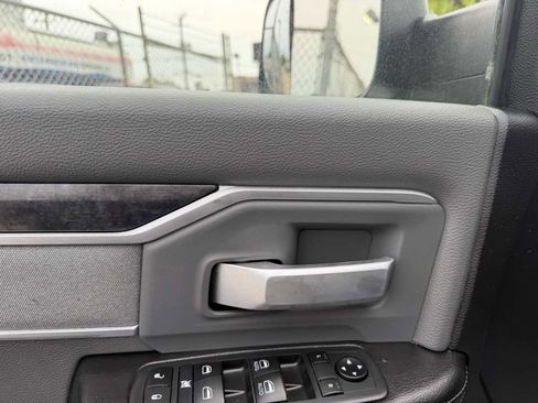 Used 2020 RAM 2500 Big Horn AWD/4WD image 11
