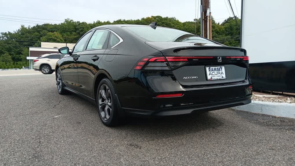 Used 2023 Honda Accord EX image 3