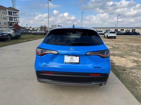 Certified 2026 Honda HR-V Sport image 7