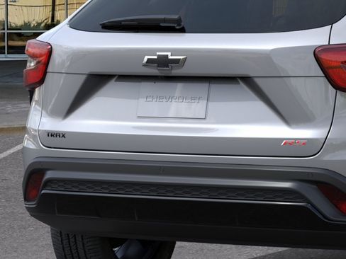 New 2026 Chevrolet Trax RS w/ Driver Confidence Package FWD image 15