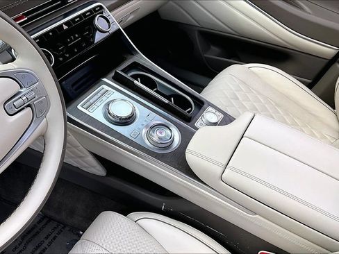 Used 2024 Genesis GV80 3.5T w/ Prestige Package AWD/4WD image 15