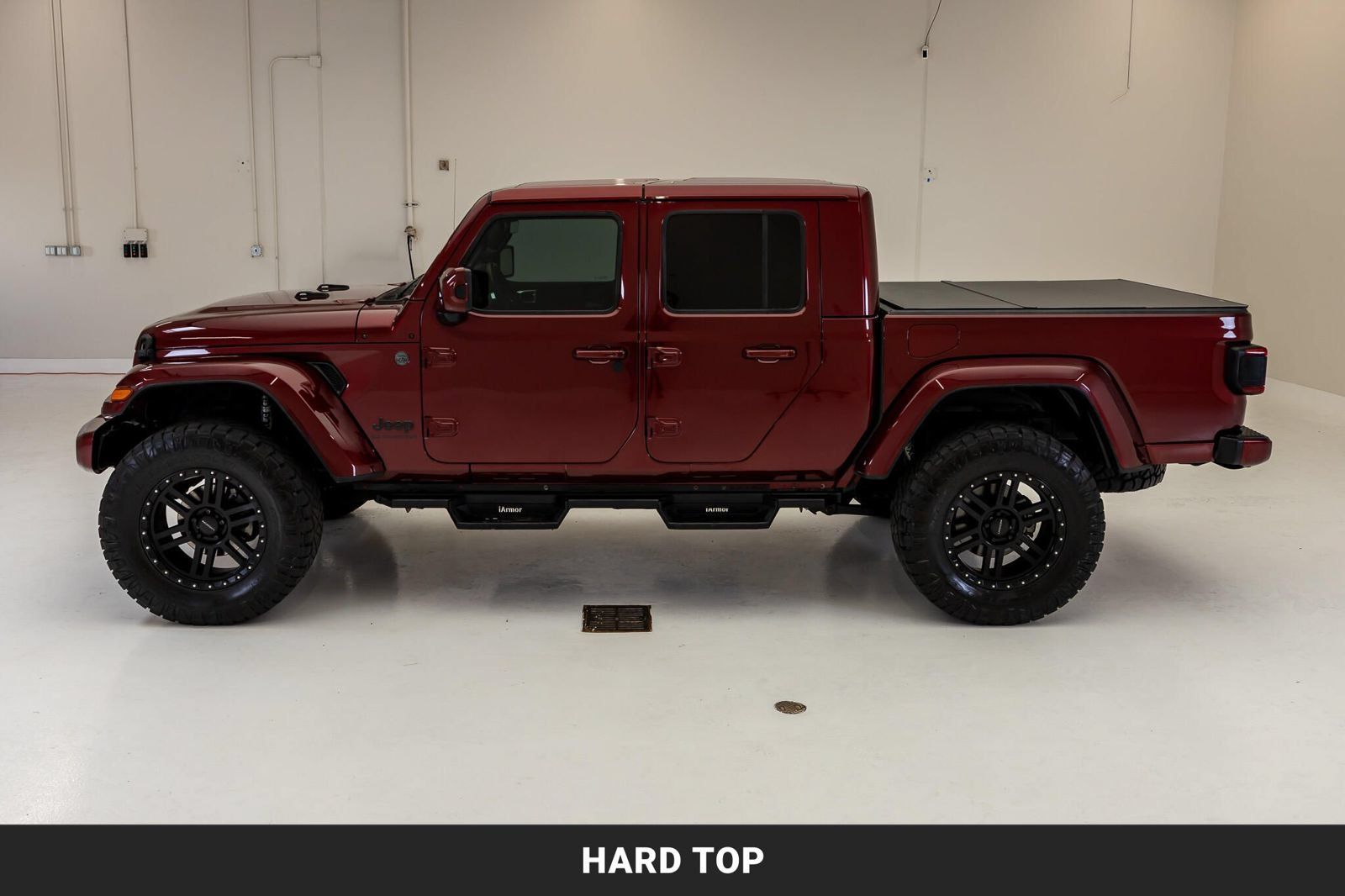 Used 2021 Jeep Gladiator Overland AWD/4WD image 5
