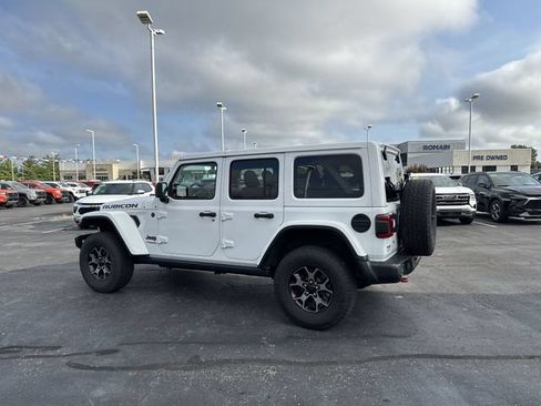 Used 2018 Jeep Wrangler Unlimited Rubicon AWD/4WD image 3