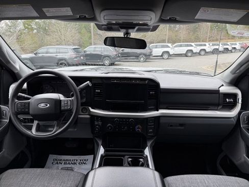 Used 2024 Ford F250 XLT w/ FX4 Off-Road Package image 17