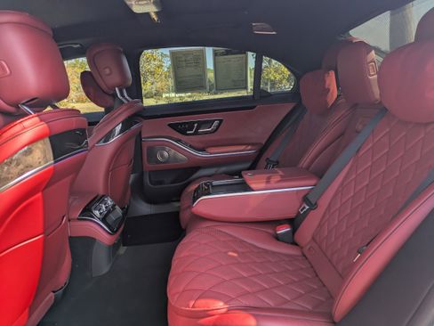 Certified 2023 Mercedes-Benz S 580 4MATIC Sedan image 14