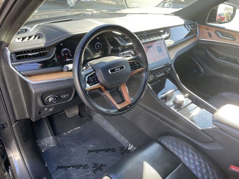 Certified 2022 Jeep Grand Cherokee Summit image 13