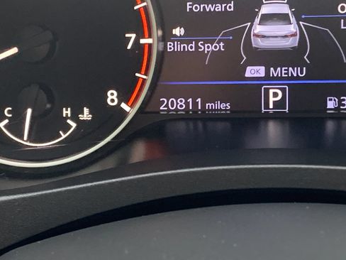 Used 2024 Nissan Altima 2.5 SR w/ SR Premium Package FWD image 12