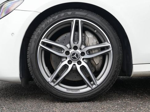 Used 2019 Mercedes-Benz E 300 4MATIC image 13