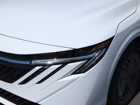 New 2026 Nissan Sentra S w/ Floor Mat Package image 8