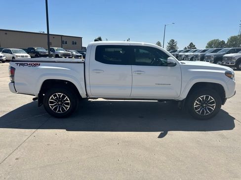 Used 2023 Toyota Tacoma TRD Sport AWD/4WD image 35