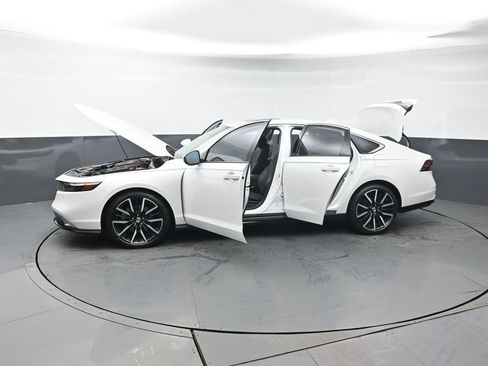 Used 2024 Honda Accord Touring image 42