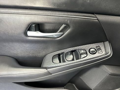 Used 2024 Nissan Sentra SV FWD image 10