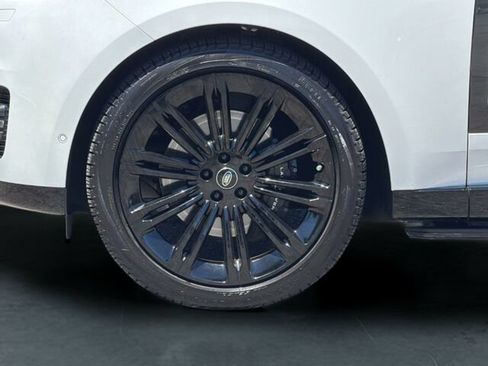 Used 2024 Land Rover Range Rover SE AWD/4WD image 35