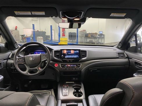 Used 2022 Honda Pilot TrailSport image 27