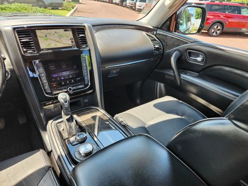 Used 2021 INFINITI QX80 Luxe AWD/4WD image 14
