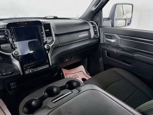 Used 2025 RAM 2500 Big Horn AWD/4WD image 23