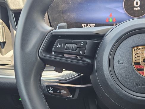 Certified 2026 Porsche Cayenne Coupe AWD/4WD image 26