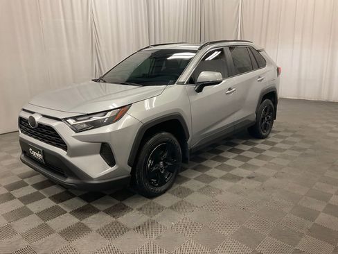 Used 2025 Toyota RAV4 XLE w/ Convenience Package image 5