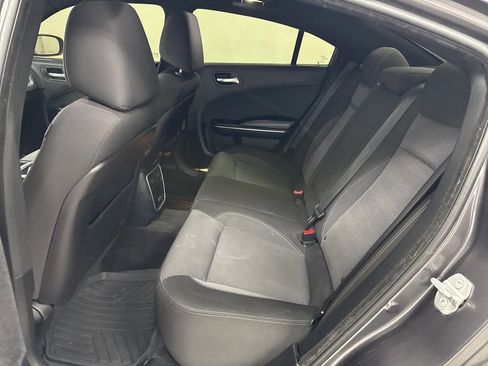 Used 2015 Dodge Charger SE w/ Popular Equipment Group image 19