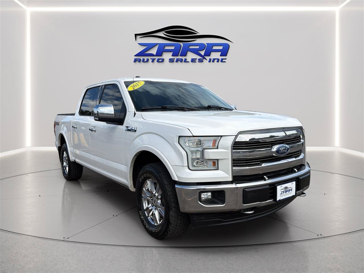 Used 2017 Ford F150 Lariat w/ Equipment Group 502A Luxury AWD/4WD image 9