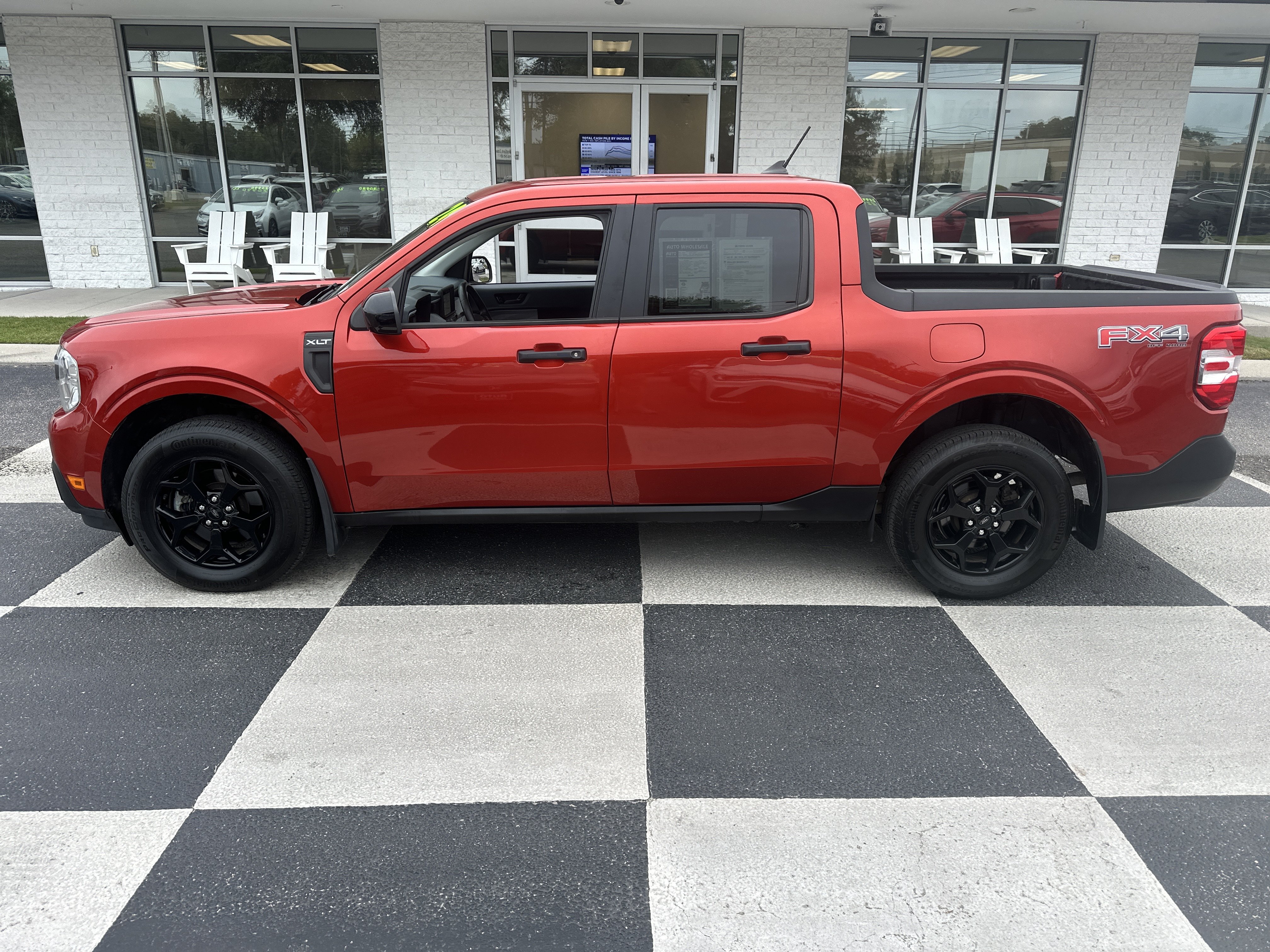 Used 2024 Ford Maverick XLT w/ XLT Luxury Package AWD/4WD image 1