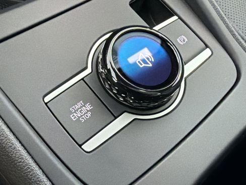 New 2026 Volkswagen Tiguan SE R-Line FWD image 18