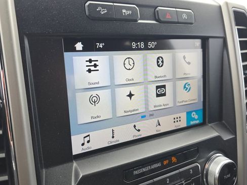 Used 2018 Ford F150 Lariat w/ Equipment Group 502A Luxury AWD/4WD image 18