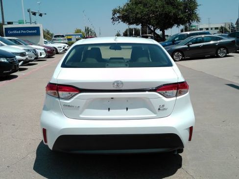 Used 2026 Toyota Corolla LE FWD image 7