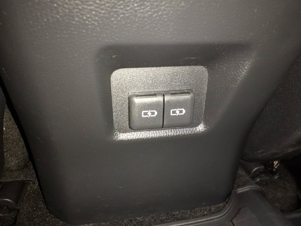 Used 2023 Toyota RAV4 XLE AWD/4WD image 13