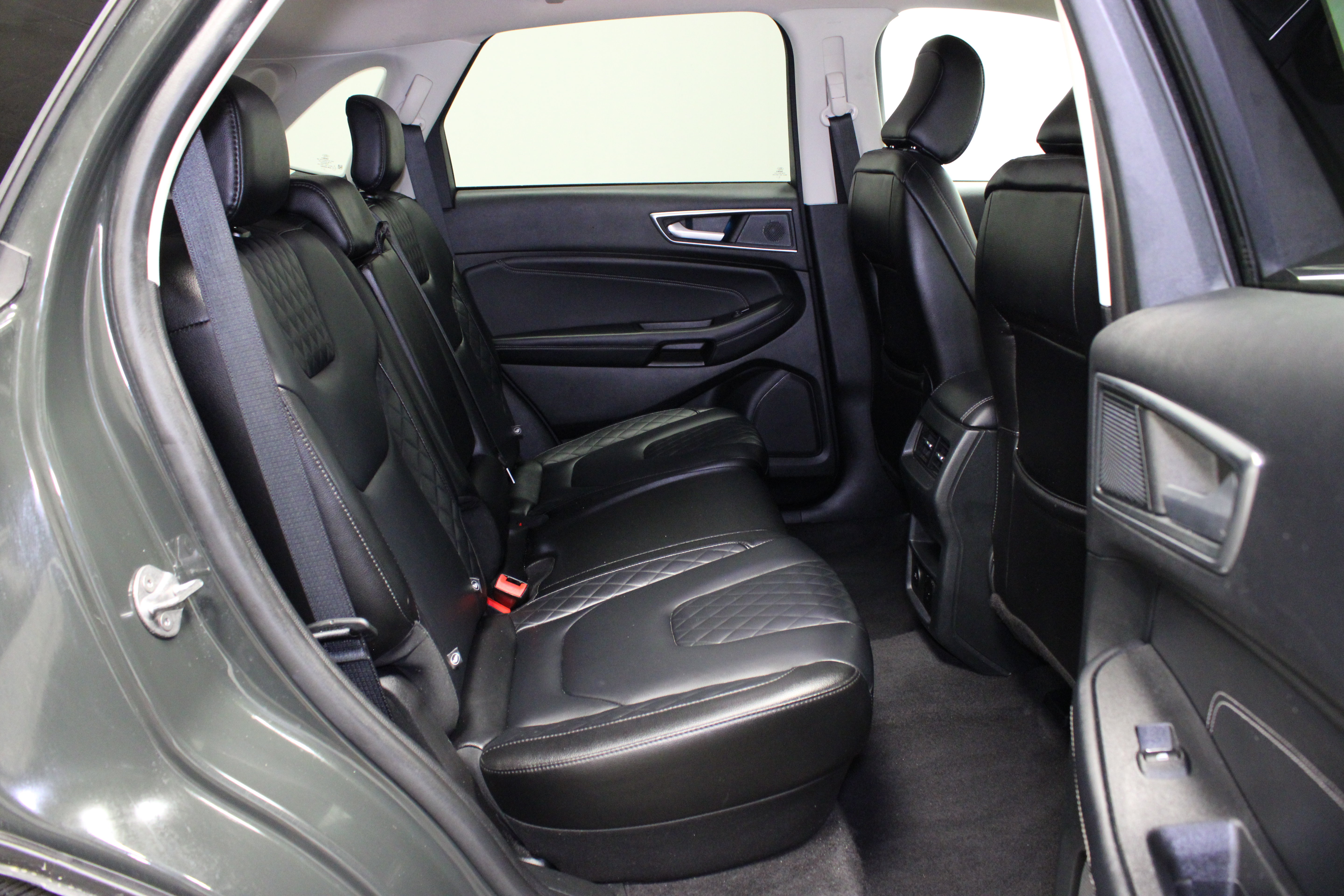 Used 2024 Ford Edge Titanium AWD/4WD image 15
