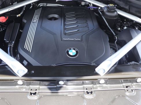 Used 2023 BMW X6 xDrive40i AWD/4WD image 22