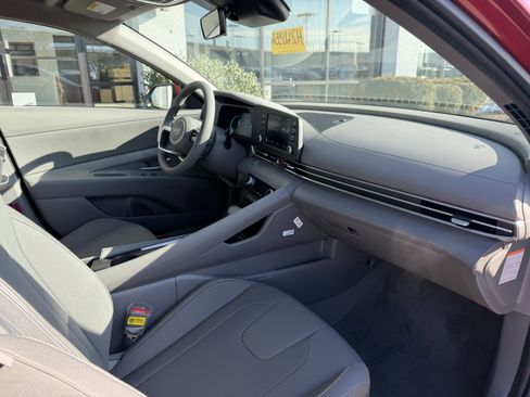 New 2026 Hyundai Elantra Blue image 18