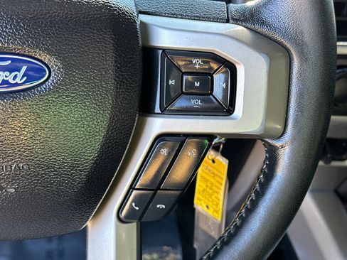 Used 2018 Ford F350 Lariat w/ Chrome Package image 27