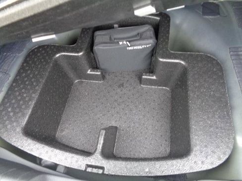 Used 2018 Kia Optima S w/ Panoramic Sunroof Package image 11