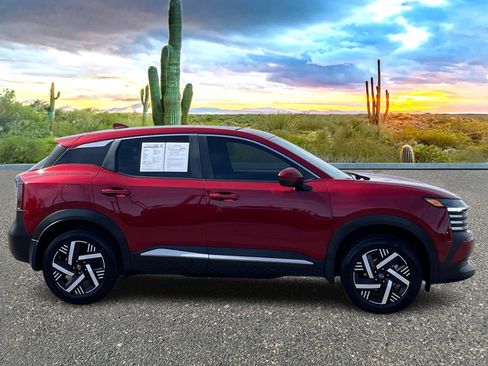 Certified 2025 Nissan Kicks SV image 6