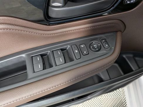 New 2026 Honda Odyssey Touring image 17