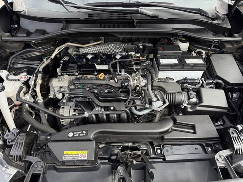 Certified 2024 Toyota Corolla Cross LE image 30