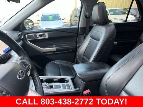 Used 2022 Ford Explorer XLT w/ Equipment Group 202A RWD image 10