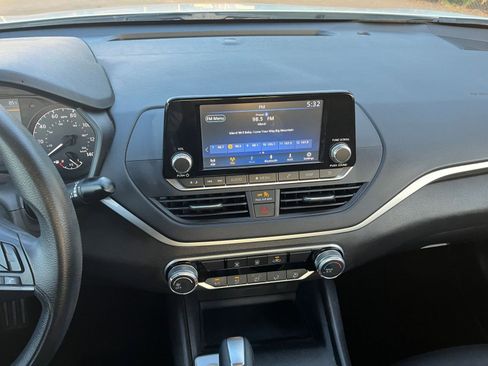 Used 2023 Nissan Altima 2.5 S image 18