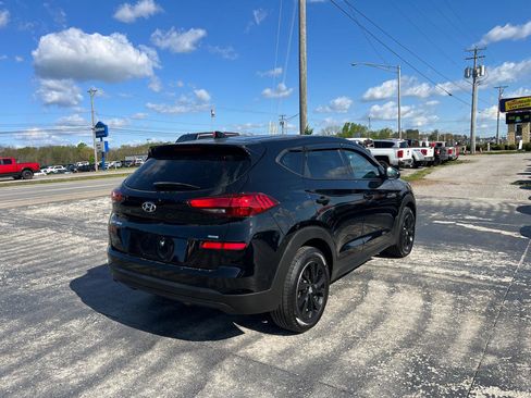 Used 2019 Hyundai Tucson SE image 3
