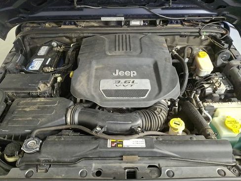 Used 2013 Jeep Wrangler Unlimited Sport AWD/4WD image 34