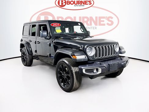 Used 2025 Jeep Wrangler Unlimited Sahara w/ Safety Group AWD/4WD image 1