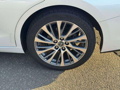 Used 2020 Lexus ES 350 w/ Premium Package FWD image 11